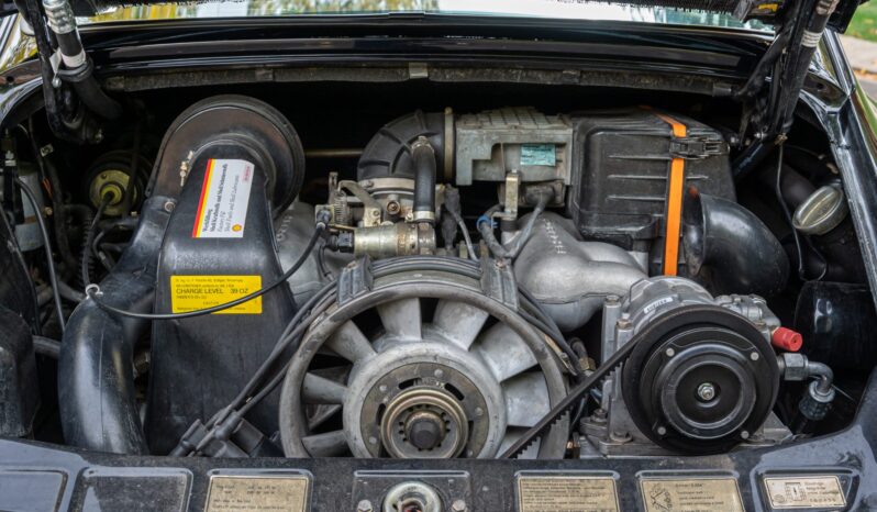 								1986 Porsche 911 Carrera Coupe full									