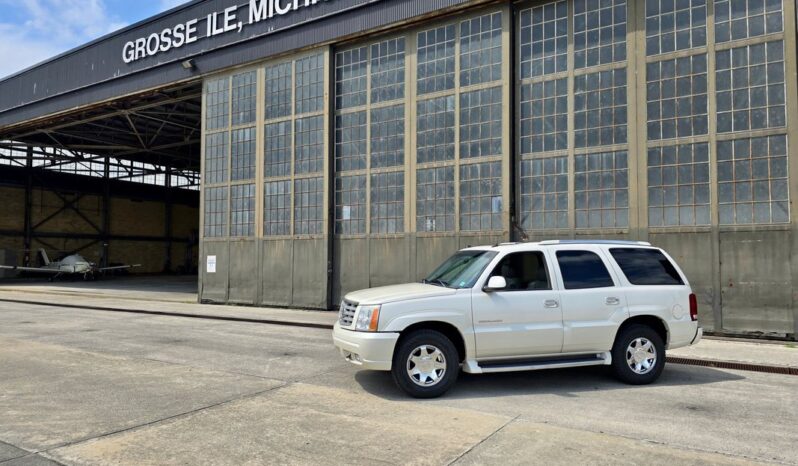 2004 Cadillac Escalade 6.0 Liter V8 1