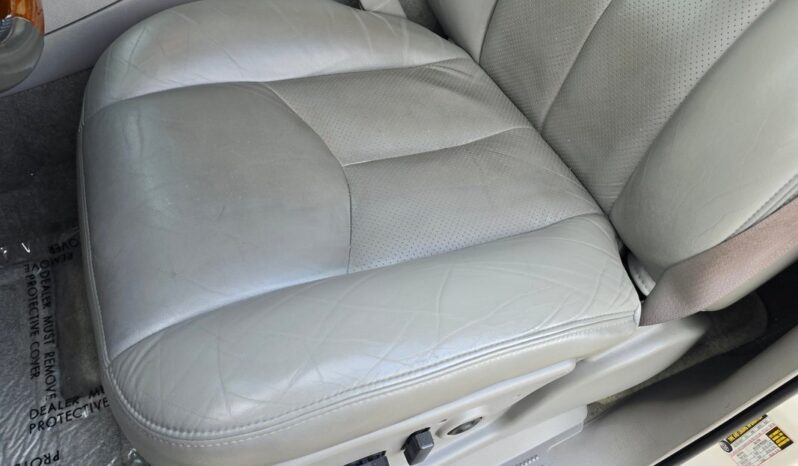 
								2004 Cadillac Escalade 6.0 Liter V8 full									