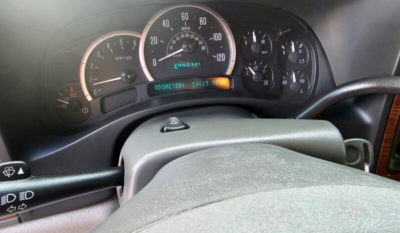 
								2004 Cadillac Escalade 6.0 Liter V8 full									