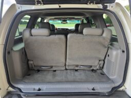 
										2004 Cadillac Escalade 6.0 Liter V8 full									