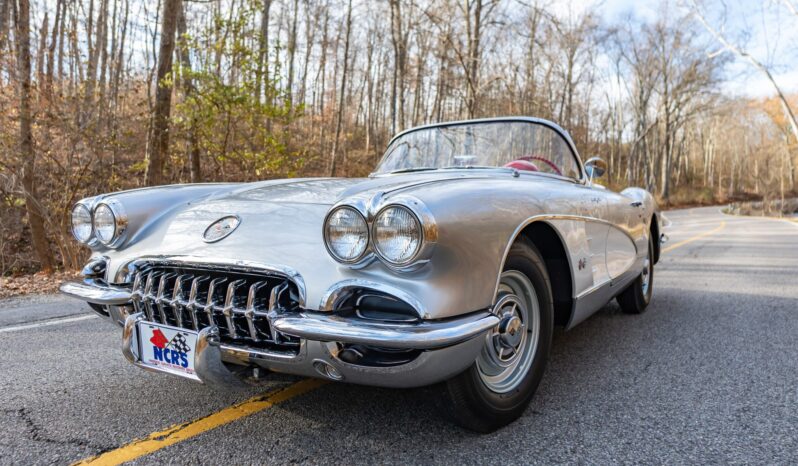
								1959 Chevrolet Corvette 4-Speed full									