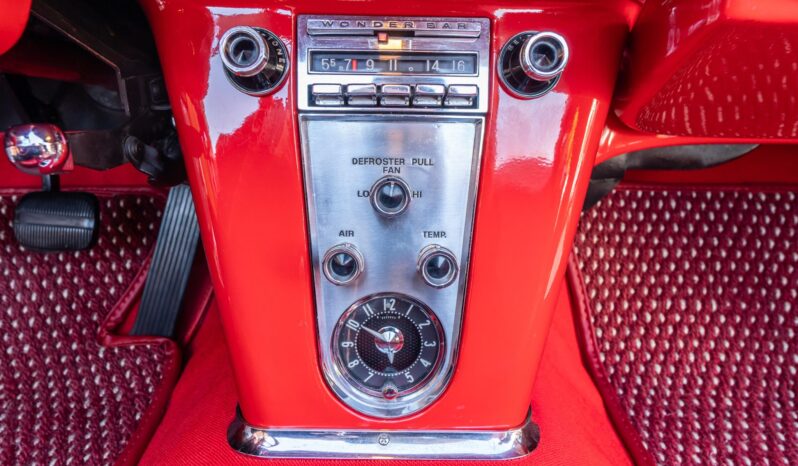 
								1959 Chevrolet Corvette 4-Speed full									