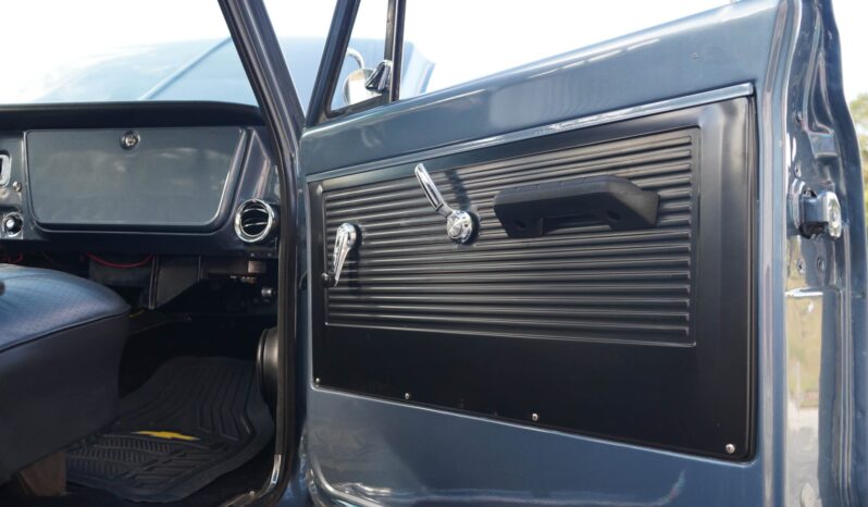 
								1969 Chevrolet C10 Stepside Pickup full									