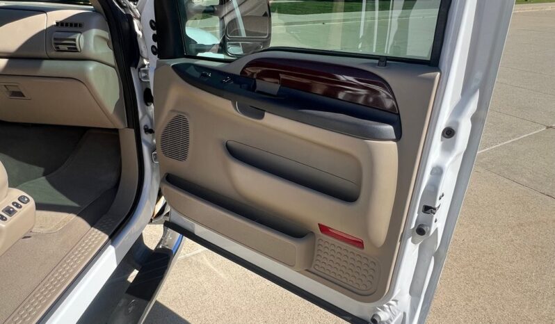 
								2006 Ford F-350 XLT Lariat 6.0 Diesel Automatic full									