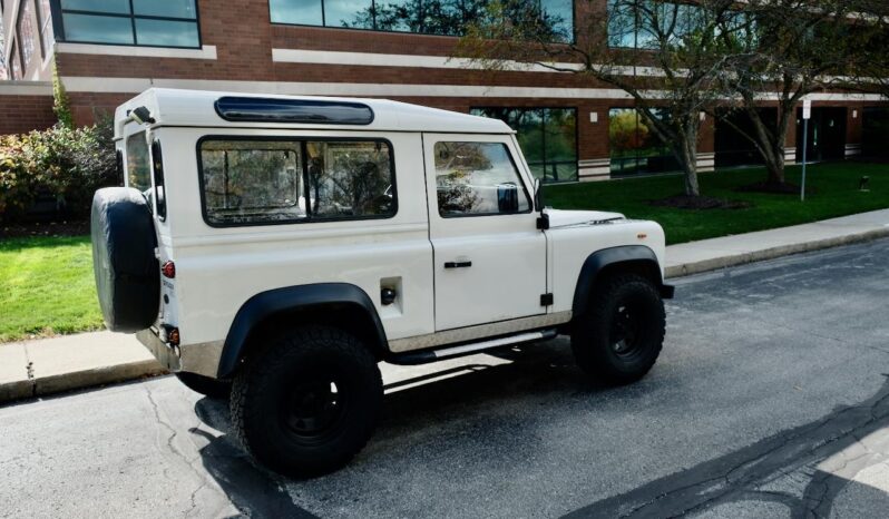 
								1994 Land Rover Defender 90 200Tdi 5-Speed full									