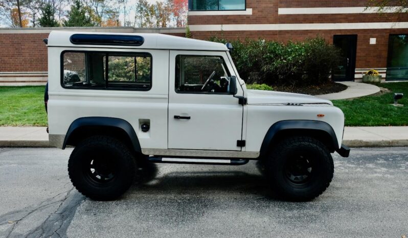 
								1994 Land Rover Defender 90 200Tdi 5-Speed full									