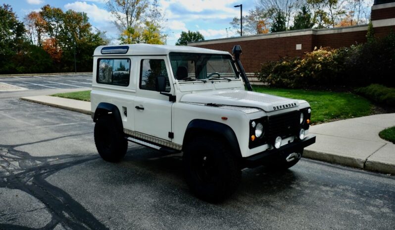
								1994 Land Rover Defender 90 200Tdi 5-Speed full									