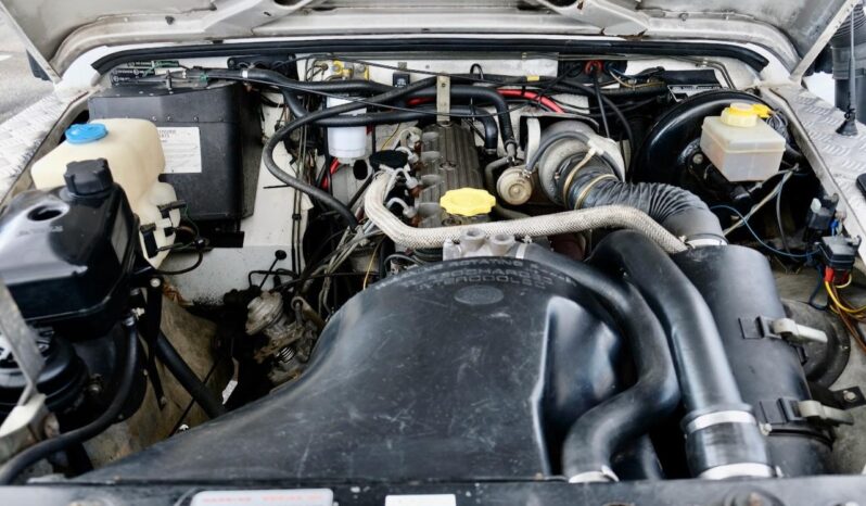 
								1994 Land Rover Defender 90 200Tdi 5-Speed full									