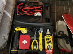 
										1974 BMW 3.0CS 5-Speed full									