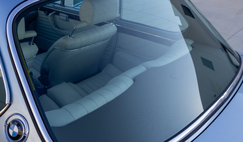 
								1974 BMW 3.0CS 5-Speed full									