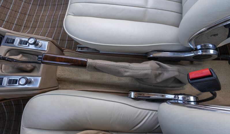 
								1974 BMW 3.0CS 5-Speed full									