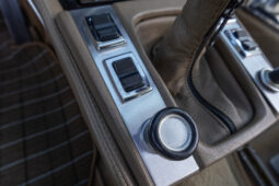 
										1974 BMW 3.0CS 5-Speed full									