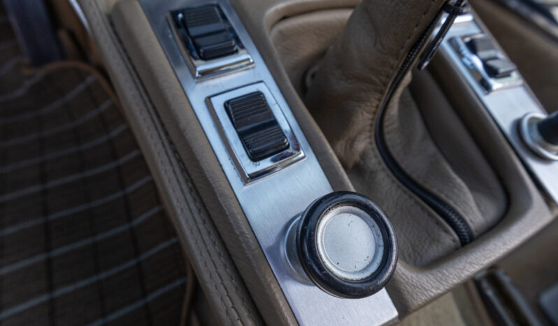 
								1974 BMW 3.0CS 5-Speed full									