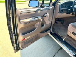 
										1993 Ford Bronco Eddie Bauer Convertible full									