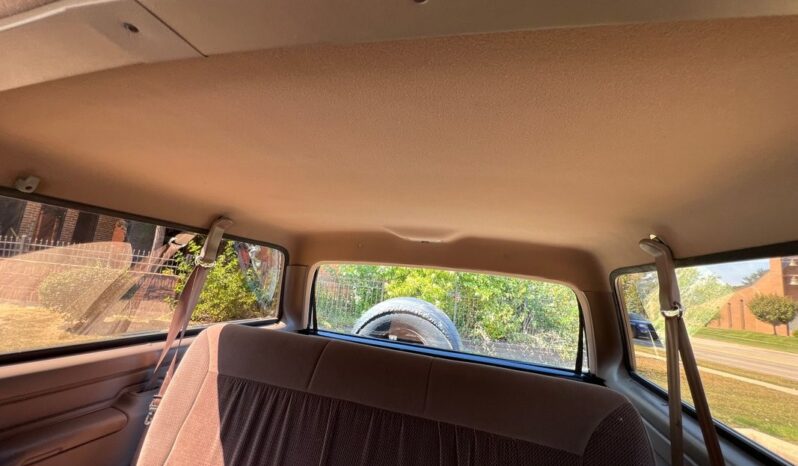 
								1993 Ford Bronco Eddie Bauer Convertible full									