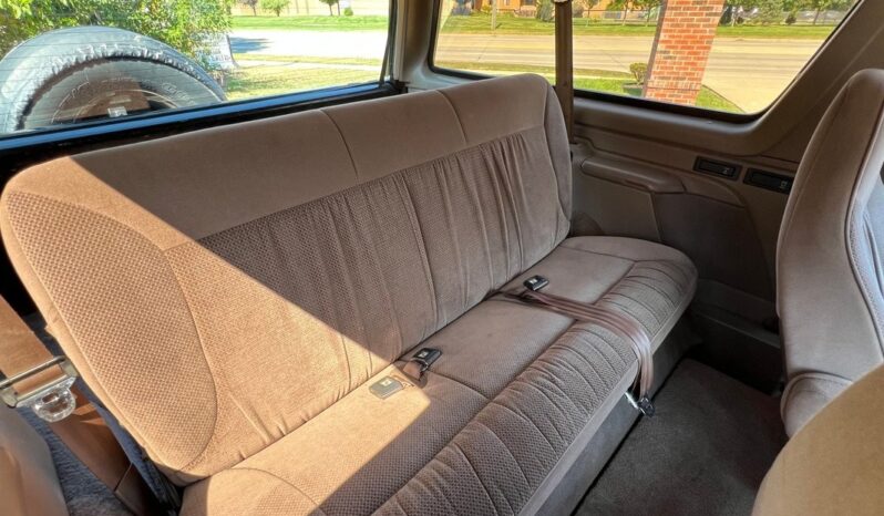 
								1993 Ford Bronco Eddie Bauer Convertible full									