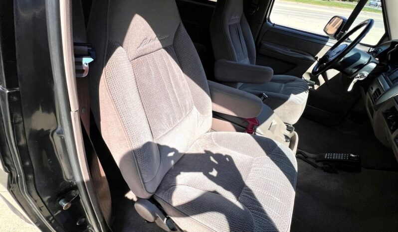 
								1993 Ford Bronco Eddie Bauer Convertible full									