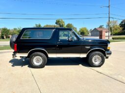 
										1993 Ford Bronco Eddie Bauer Convertible full									