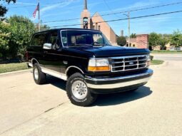 
										1993 Ford Bronco Eddie Bauer Convertible full									