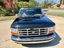 
										1993 Ford Bronco Eddie Bauer Convertible full									