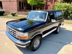 
										1993 Ford Bronco Eddie Bauer Convertible full									