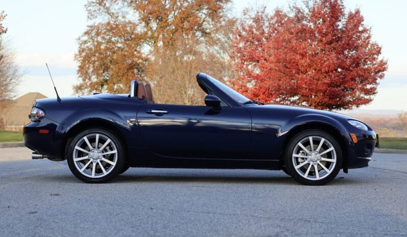 
								2008 Mazda MX-5 Miata Grand Touring full									