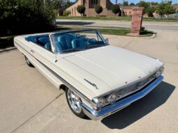 
										1964 Ford Galaxie XL White Convertible full									