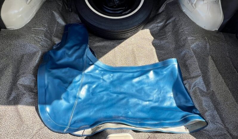 
								1964 Ford Galaxie XL White Convertible full									