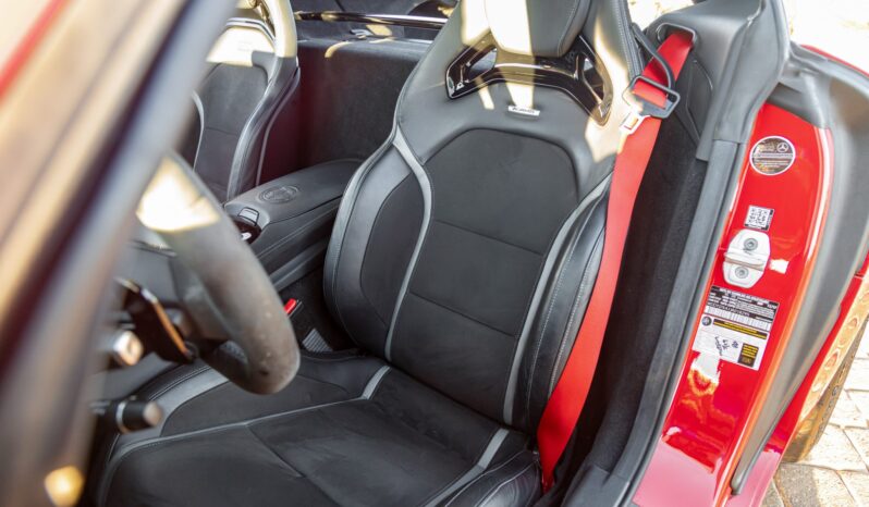 
								2018 Mercedes-AMG GT R full									