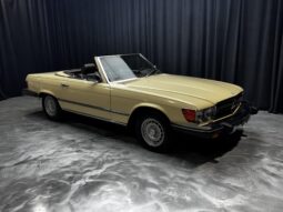 
										1985 Mercedes-Benz 380SL full									