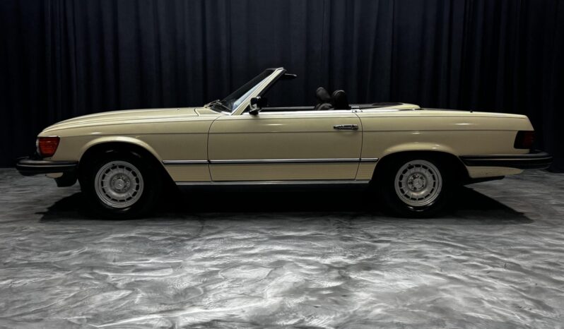 
								1985 Mercedes-Benz 380SL full									
