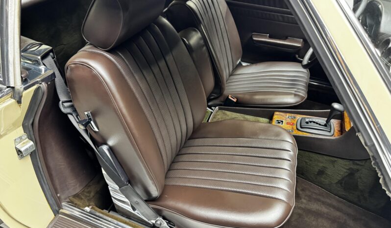 
								1985 Mercedes-Benz 380SL full									