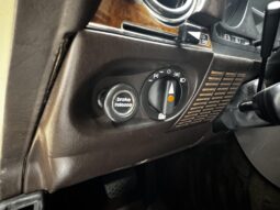 
										1985 Mercedes-Benz 380SL full									