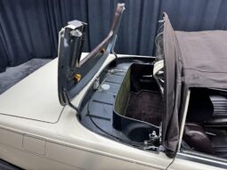 
										1985 Mercedes-Benz 380SL full									