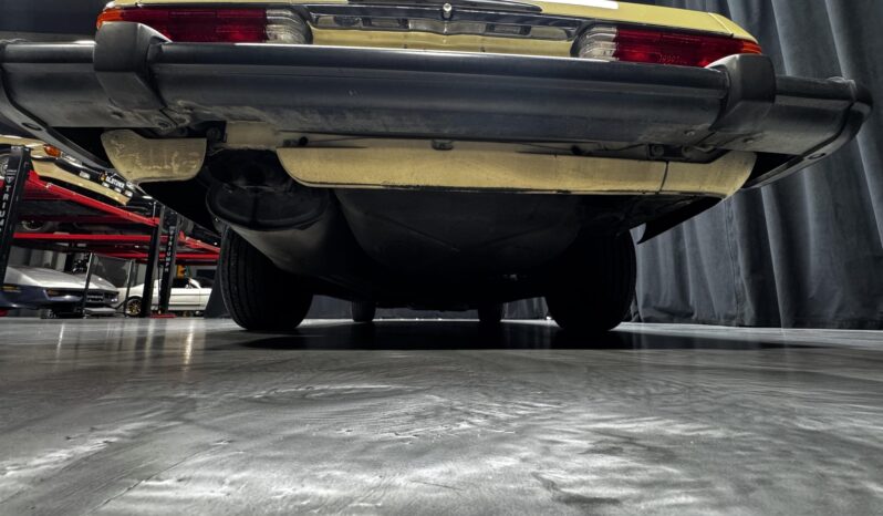 
								1985 Mercedes-Benz 380SL full									