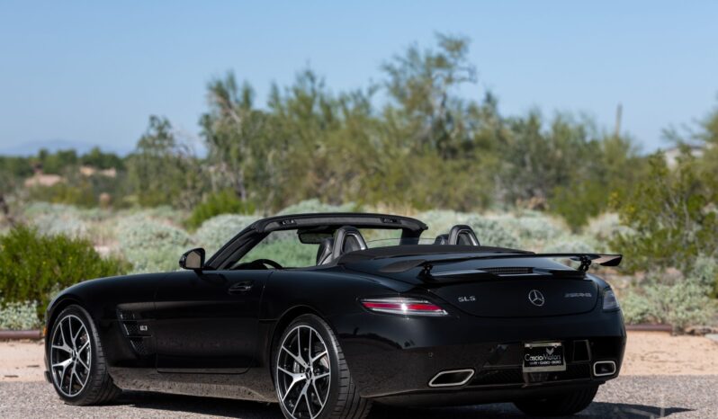 								2015 Mercedes-Benz SLS AMG GT Roadster Final Edition full									