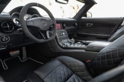 										2015 Mercedes-Benz SLS AMG GT Roadster Final Edition full									