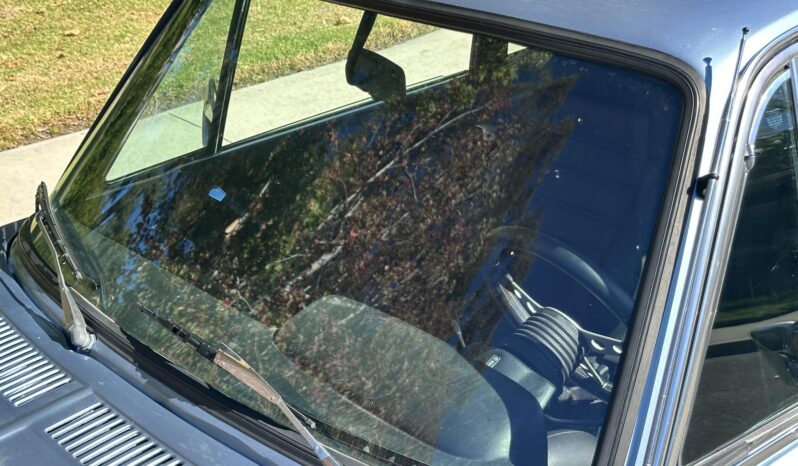 
								1975 BMW 2002 4-Speed full									