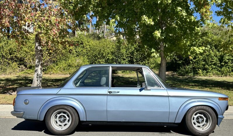 
								1975 BMW 2002 4-Speed full									