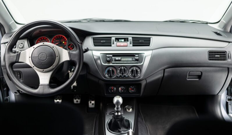 
								2005 Mitsubishi Lancer Evolution VIII MR full									