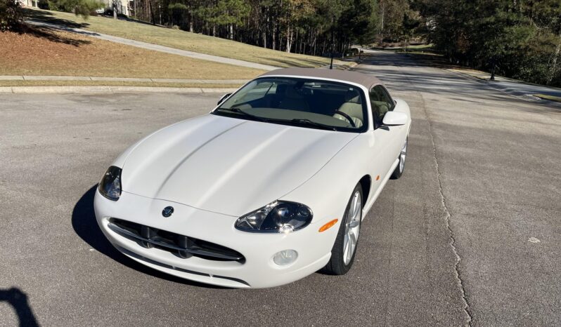 
								2005 Jaguar XK8 Convertible full									