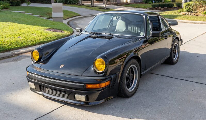 
								1977 Porsche 911S Coupe 5-Speed full									