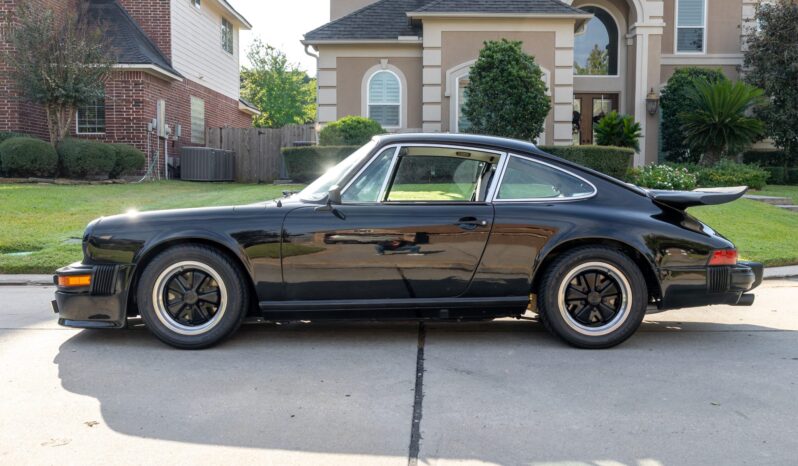 
								1977 Porsche 911S Coupe 5-Speed full									
