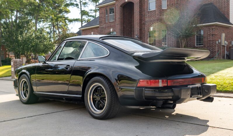 
								1977 Porsche 911S Coupe 5-Speed full									