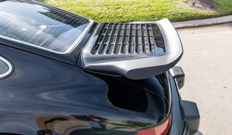 
								1977 Porsche 911S Coupe 5-Speed full									