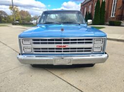 
										1985 GMC Sierra 1500 305CI Automatic full									