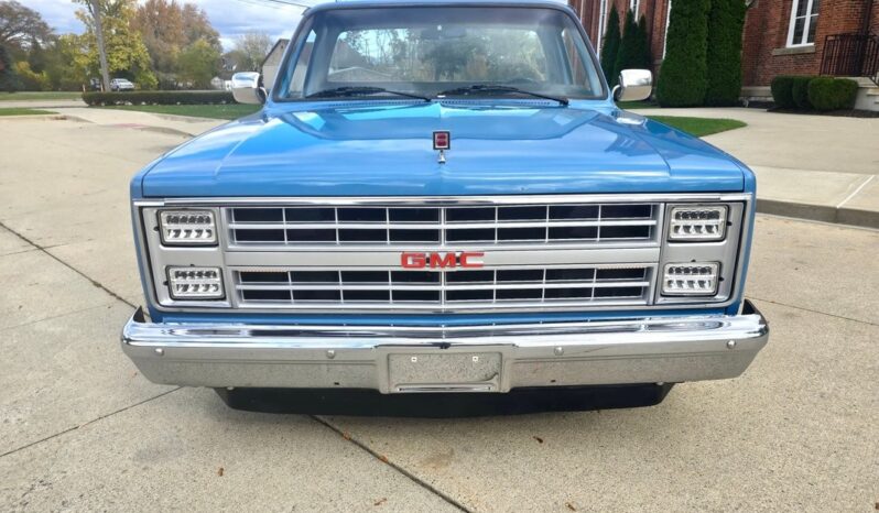 
								1985 GMC Sierra 1500 305CI Automatic full									