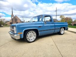 
										1985 GMC Sierra 1500 305CI Automatic full									