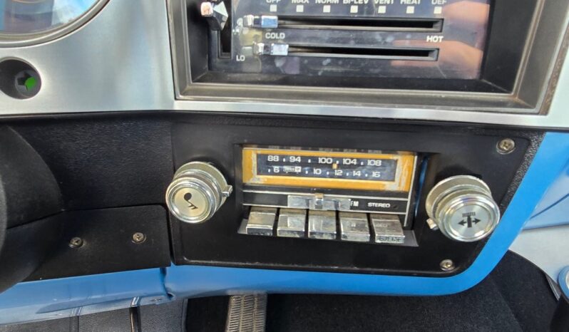 
								1985 GMC Sierra 1500 305CI Automatic full									